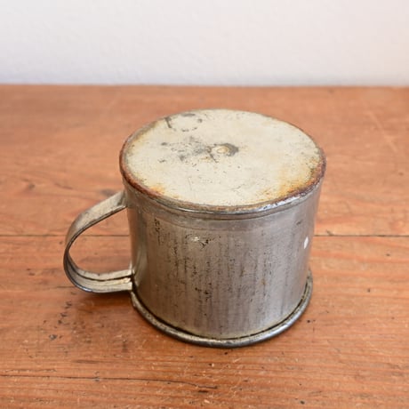 Finland Tin measuring cup  / フィンランド ブリキのメジャーカップ 0.1L  C