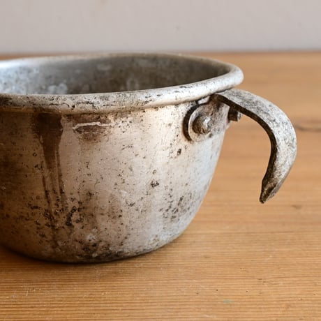 France Antique Military Aluminium Cup  / フランス アンティーク アルミのミリタリーカップ A-4