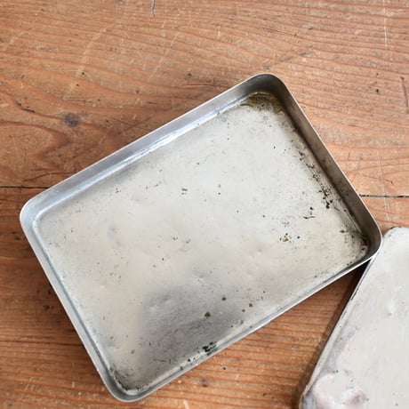 France Old LABORATOIRES Box  / フランス 古い メディカルボックス
