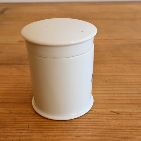 France Antique Pharmacy white porcelain canister / フランス アンティーク 薬局の白磁キャニスター 小-1