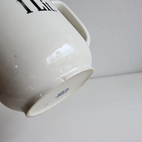 Finland  ARABIA 1L Pitcher / アラビア 1L  ピッチャー（乳白色）