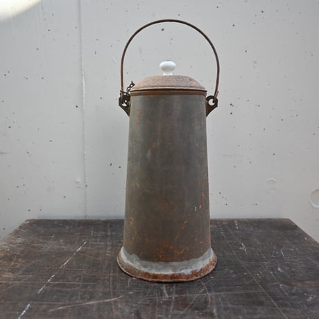 France Tin Pot Objet / フランス 古いブリキのポット