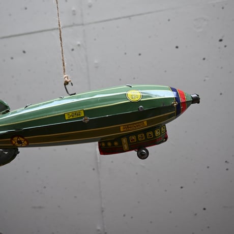 Tin Airship Toy  / ビンテージブリキの飛行船のビンテージ