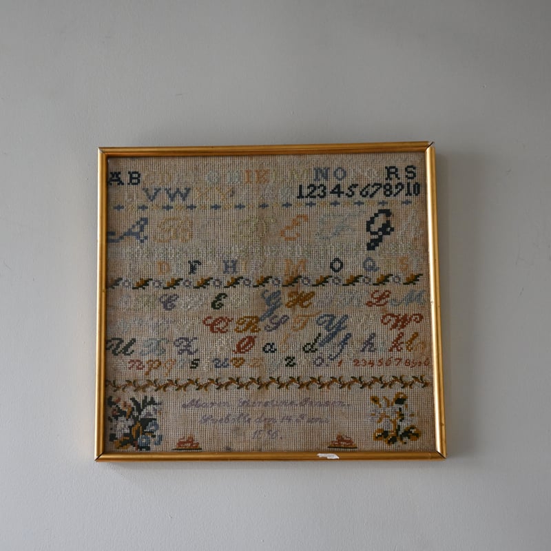 イギリスアンティークサンプラー刺繍額入り イギリス アンティーク 19世紀 刺繍サンプラー額 ヴィンテージ刺繍