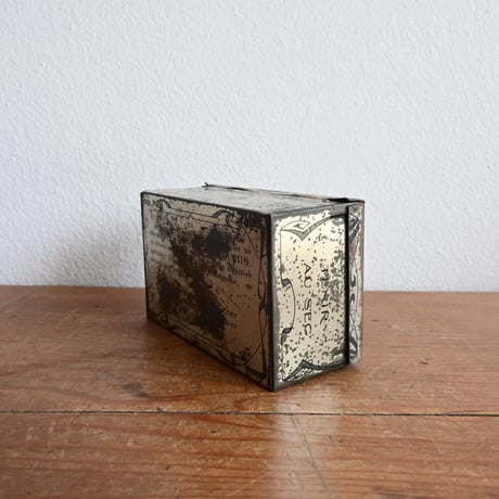 France Antique Square Tin Box  / フランス アンティーク ティン缶 ブリキボックス