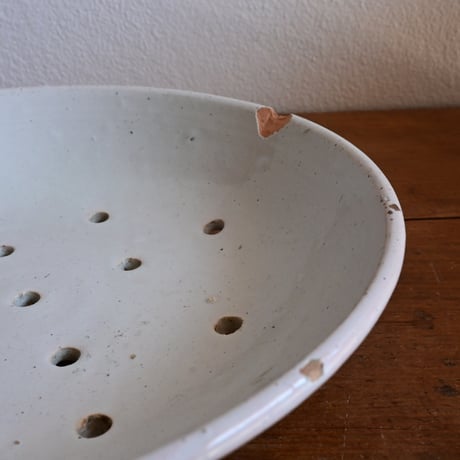 France Antique Moustiers Faience Faisselle / フランス アンティーク ムスティエの穴あきボウル