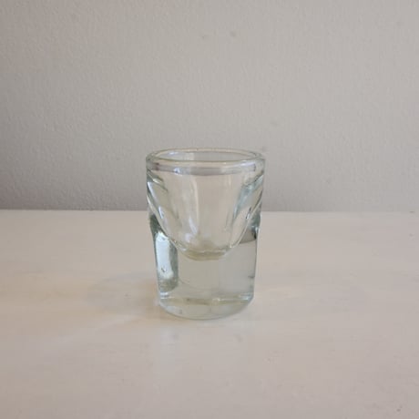France Antique Shot Glass / フランス アンティーク トロンプルイユの6面取のショットグラス H:7.3cm