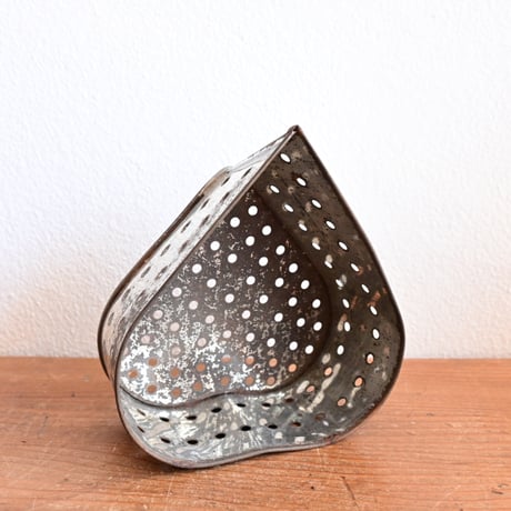 France Old Tin Cheese mold  / フランス 古い フランスのチーズ作りの古いハート型モールド A