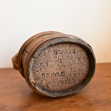 Sweden Wooden Smörbytta   / スウェーデン 木のバター容器