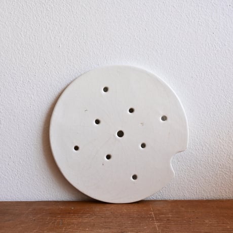 France Old Draining Plate  / フランス パックマン型 古い水切りプレート