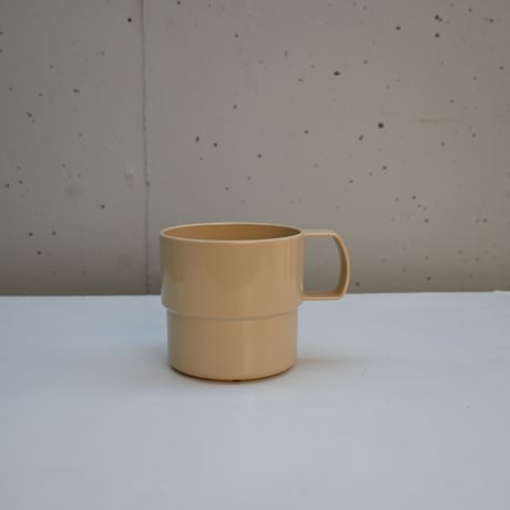 Sarvis Tauno Tarna plastic cup / サルヴィス社 タウノ・タルナ プラスチック 持ち手付きコップ ベージュ