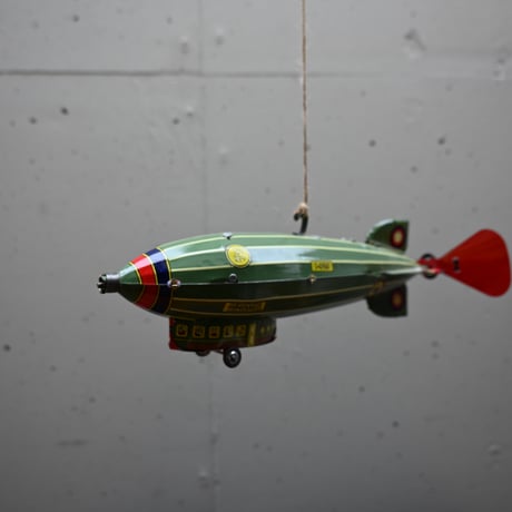 Tin Airship Toy  / ビンテージブリキの飛行船のビンテージ