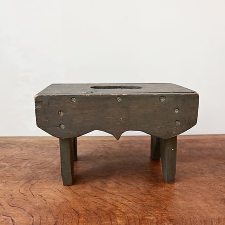 Finland Stool / フィンランド グレーのスツール