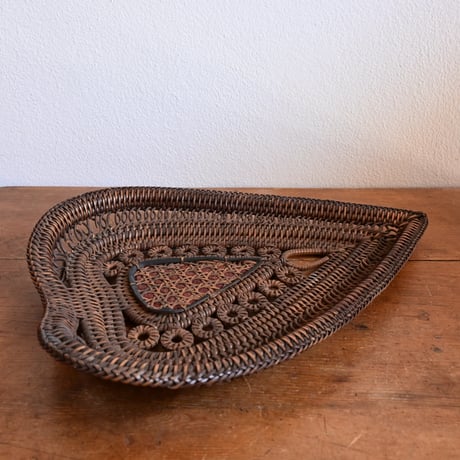 France Antique Basket Heartshape Tray / フランス アンティーク ハートの形をした木編みトレイ