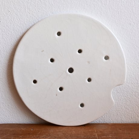 France Old Draining Plate  / フランス パックマン型 古い水切りプレート