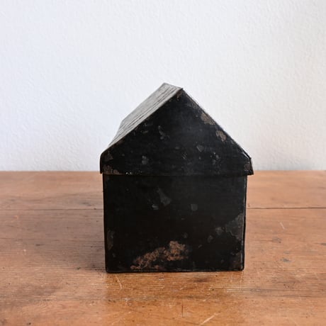 France Antique Iron Box  / フランス アンティーク 鉄の家のボックス