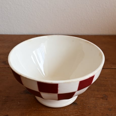 France Antique Cafe Bowl "DIGOIN" / フランス  カフェオレボウル 赤の市松模様 A