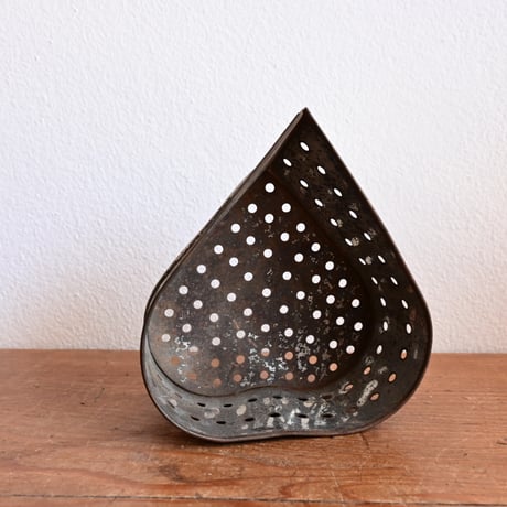 France Old Tin Cheese mold  / フランス 古い フランスのチーズ作りの古いハート型モールド B