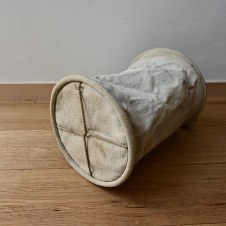 France Antique canvas bucket / フランス アンティークのキャンバスバスケット  A