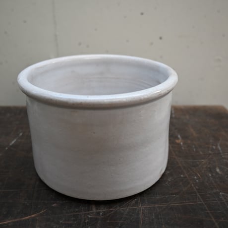 France Old Faience Fine Pot / フランス 古い白錫釉のポット B