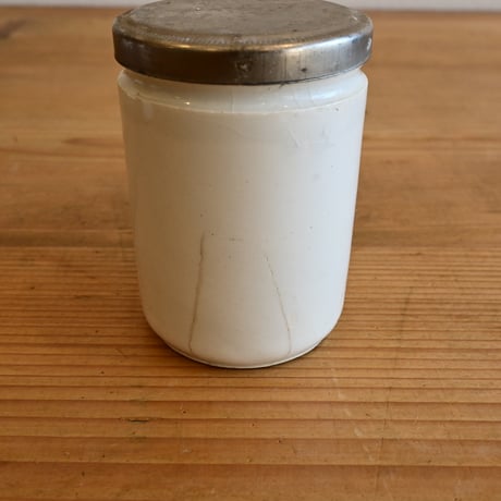 France Antique canister / フランス アンティーク アルミ蓋の白磁キャニスター A（補修あり）