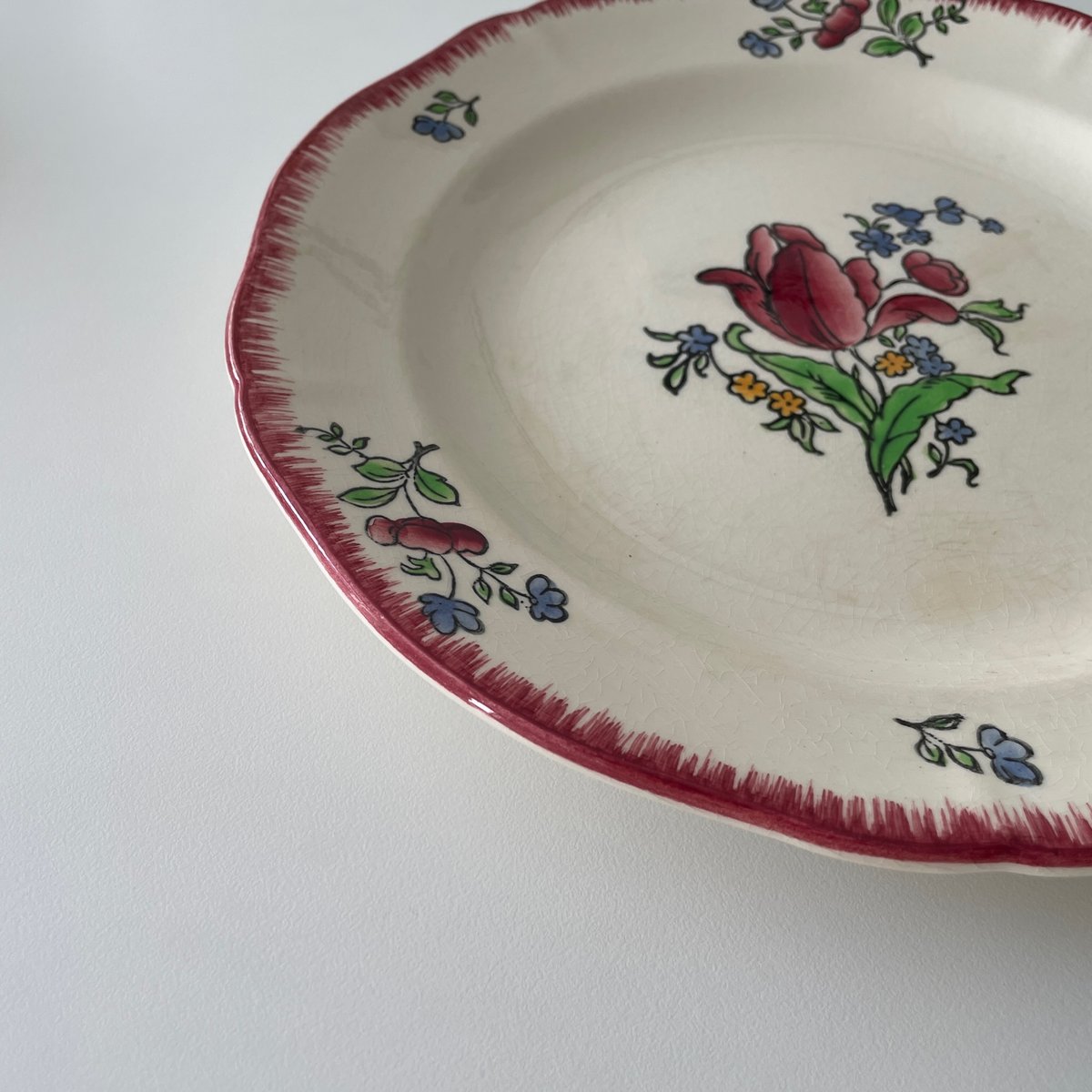 gien ジエン ディナープレート 皿 チューリップ　フランス gien ジエン ディナープレート 皿 チューリップ フランス