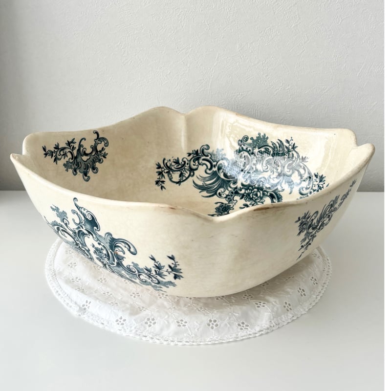 ヨーロッパアンティーク　ソーシエール　Boch Régent ブロカント Boch Frères REGENT Saladier carré | Gui antique
