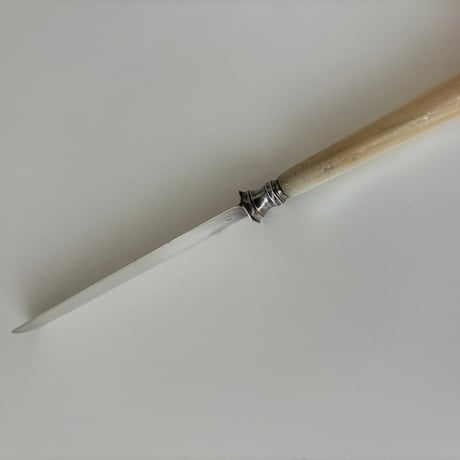 couteau à fromage huître perlée blanche C