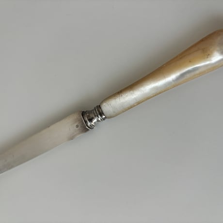 couteau à fromage huître perlée blanche C