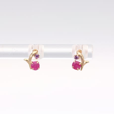 ルビーピアス | STORES