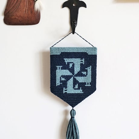 Tvistsom - Embroidery Work・Ornament ★作品販売★ [ Birds-Pinwheel ] Navy - Linen&C Thread (EW-004)