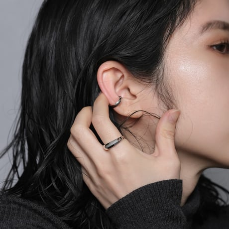 "Torso" 06 EarCuff