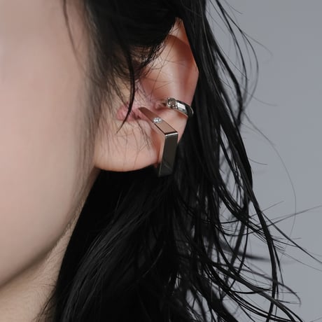 "Torso" 06 EarCuff