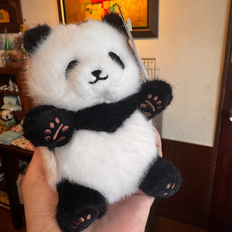 ATTOLUCKY】しっぽがぷっくり！ぷくパンダキーホルダーマスコット