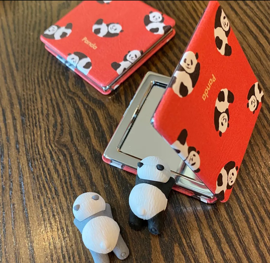 ワールド商事】ごろんパンダのコンパクトミラー | ぱんだ珈琲店 通販部