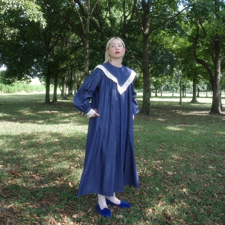 "walk happily" lace collar dress - navy