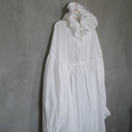 CANDY SLEEVE ANORAK？ DRESS - WHITE