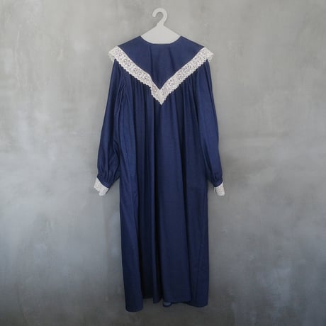 "walk happily" lace collar dress - navy