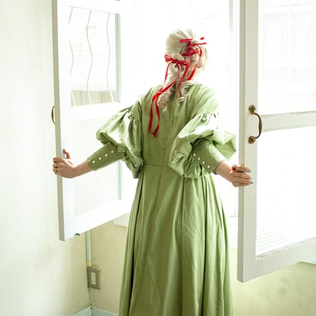 美品 madder madder すってんころりん座のベスト madder madder