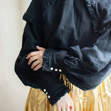 SHELTER BLOUSE - black hole