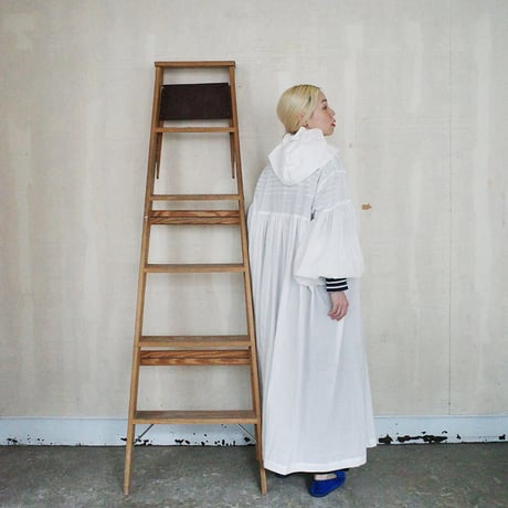 CANDY SLEEVE ANORAK？ DRESS - WHITE