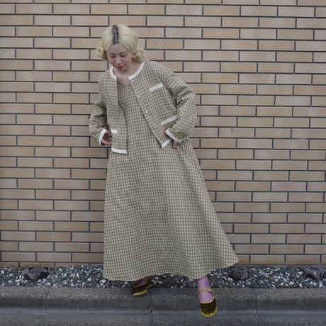 ON/OFF CHECK 182 DRESS - BEIGE QUEEN