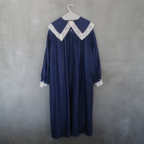 "walk happily" lace collar dress - navy