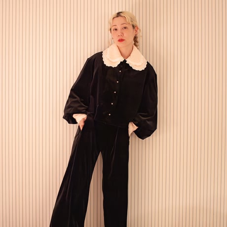 GO GO VINTAGE!  VELOUR BOLERO JACKET - onyx