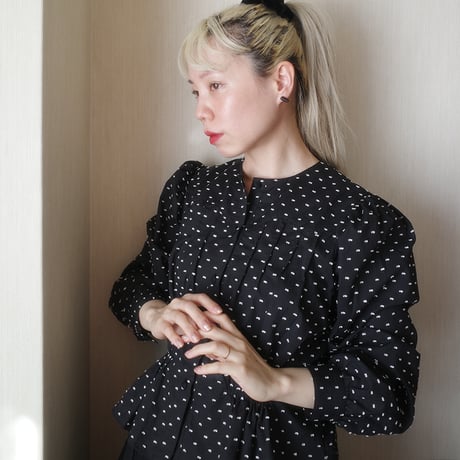 Tang Yuan Parlor's BLOUSE - toro2 black