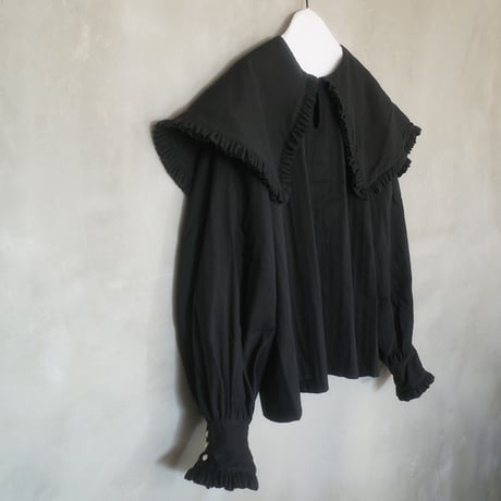 SHELTER BLOUSE - black hole