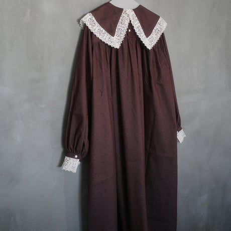 "walk happily" lace collar dress - brown