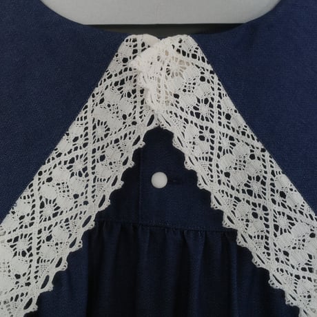"walk happily" lace collar dress - navy