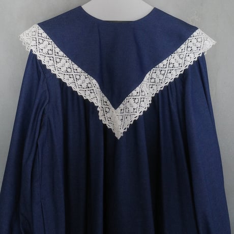 "walk happily" lace collar dress - navy