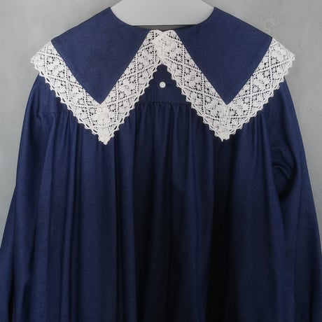"walk happily" lace collar dress - navy